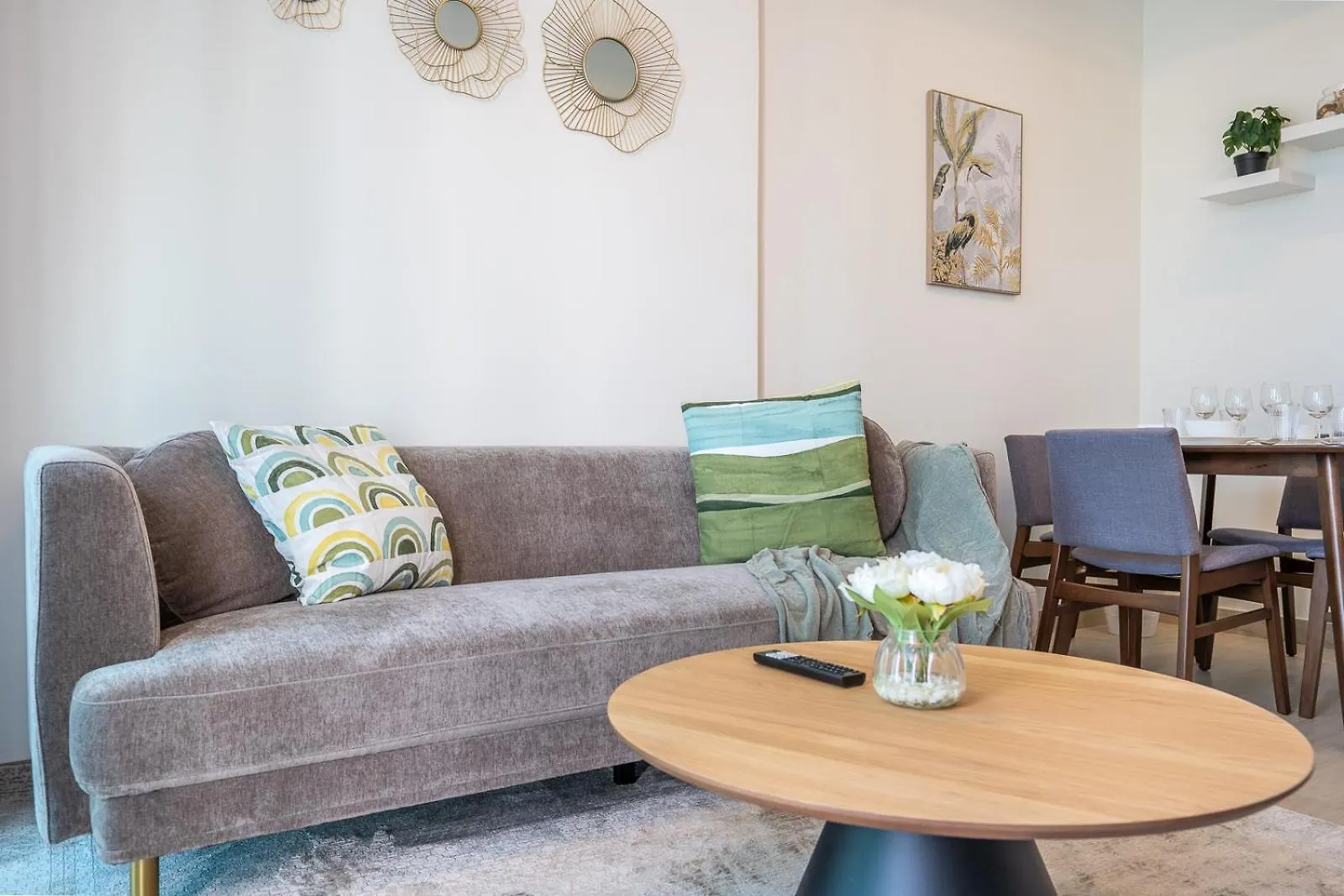 Apartment Rh - Stunning Canal View 01 Bedroom With Top Amenities, Newly Furnished Dubai